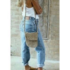 |VINTAGE LEVI'S 560 HIGH WASITED LOOSE FIT|